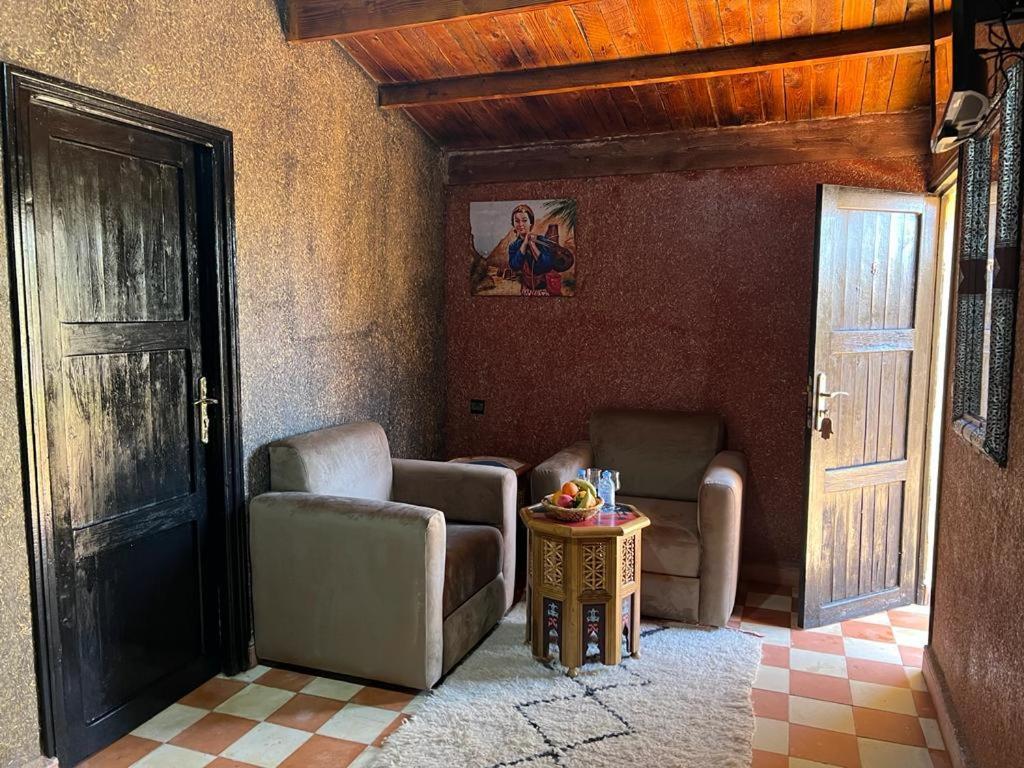Dar Alfourssane Ferme D'Hote Ouarzazate Exterior photo